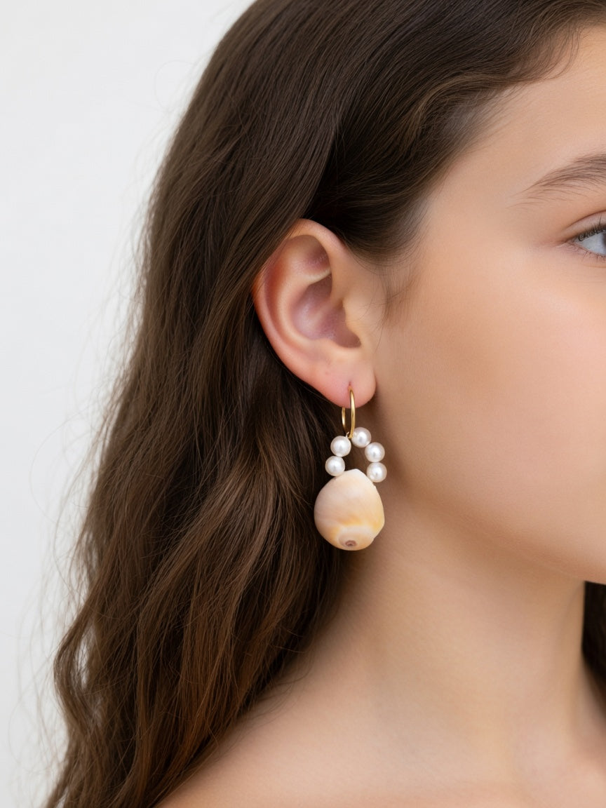 SHORT NATURAL SHELL EARRINGS (ζευγάρι(