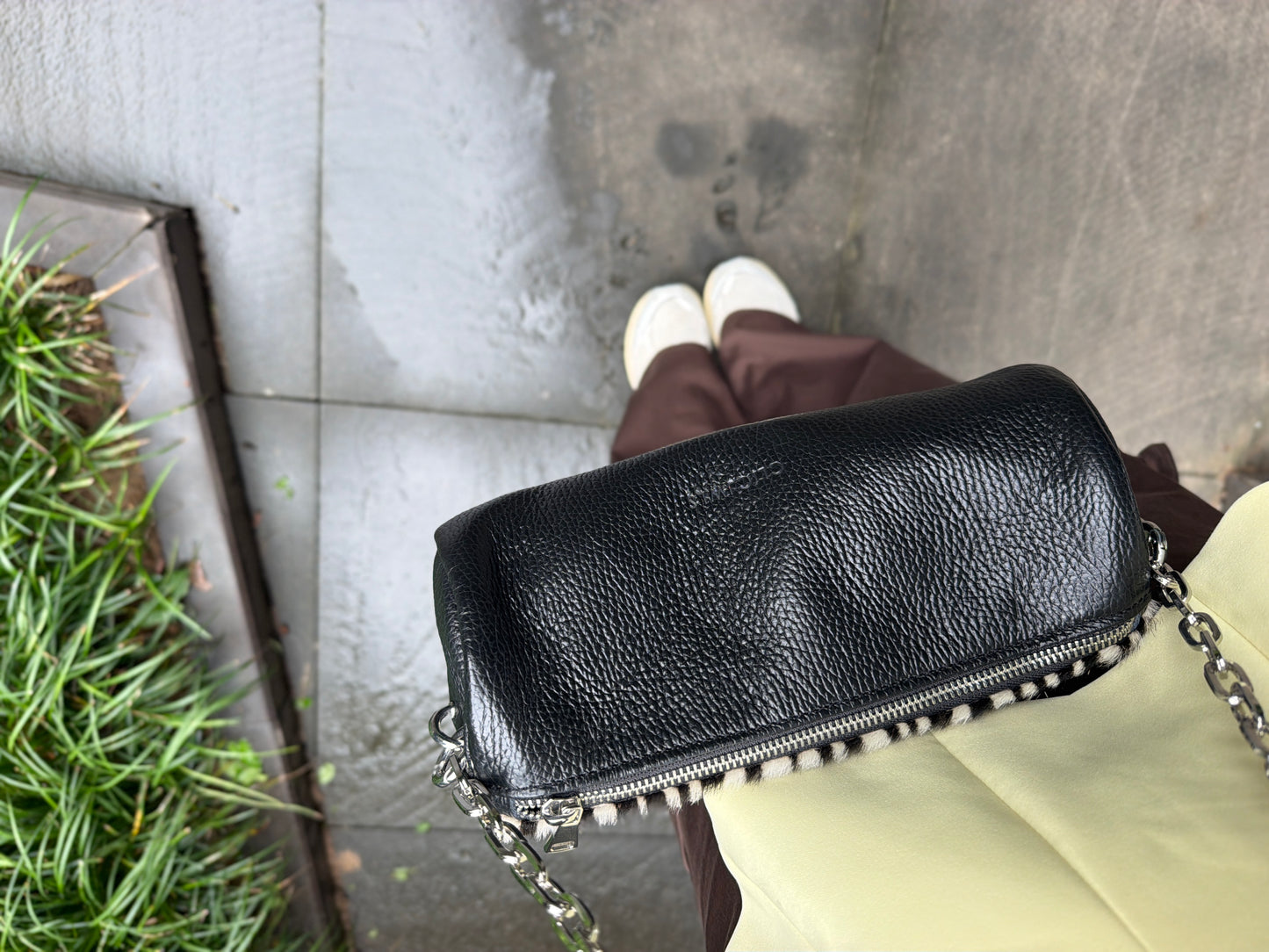 Barrel Bag (zebra ponyskin/black dolaro genuine leather)