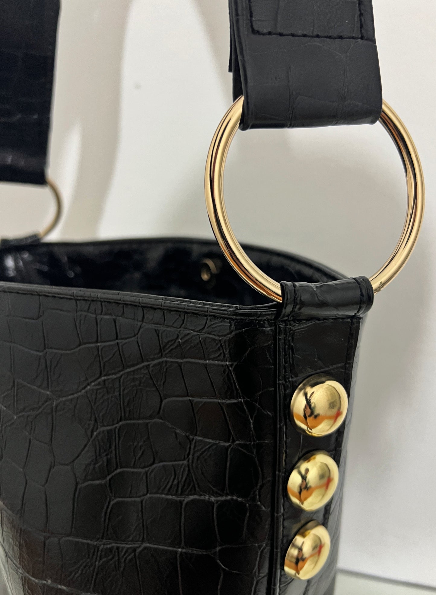 SANDRA BUCKETBAG (black croco genuine leather)
