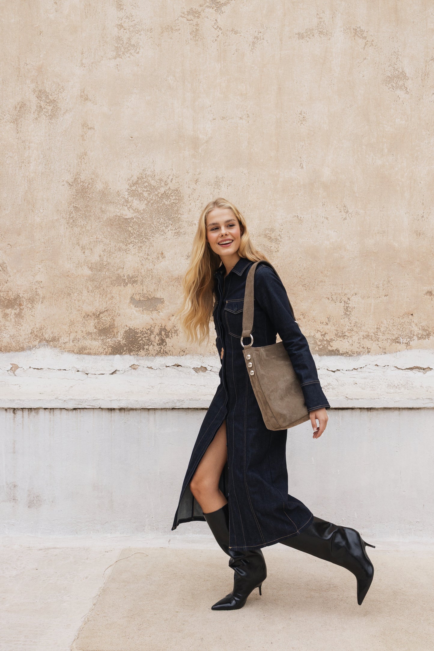 SANDRA BUCKETBAG (elephant grey suede genuine leather)