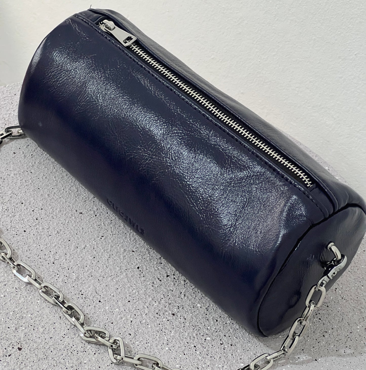 Barrel Bag (blue navy glossy genuine leather)