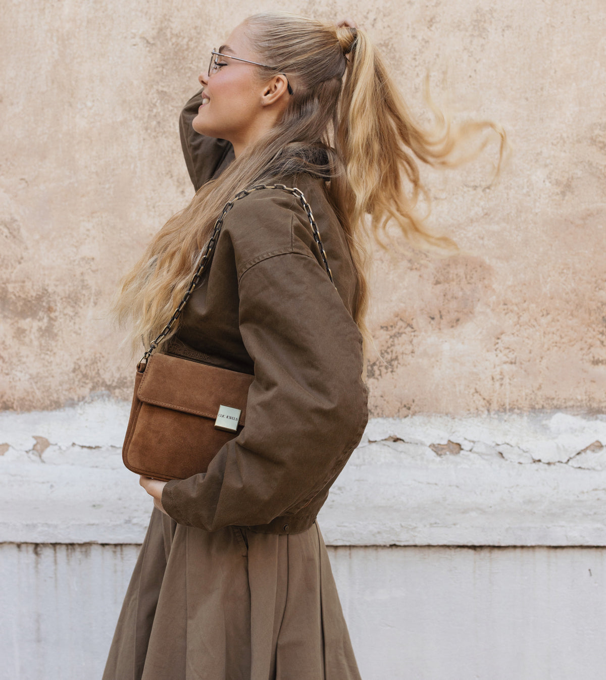 NEIRA MEDIUM (camel suede genuine leather)
