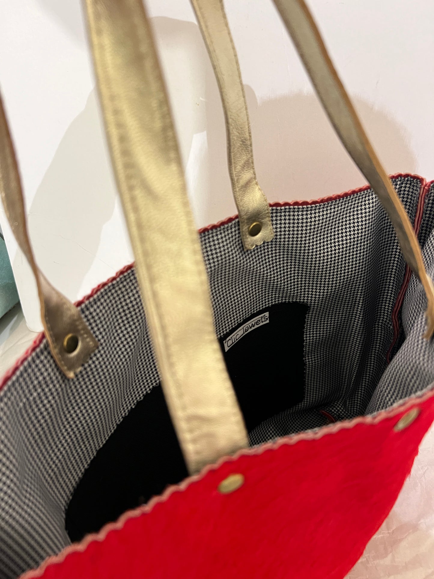 Medium totebag (red genuine leather ponyskin)