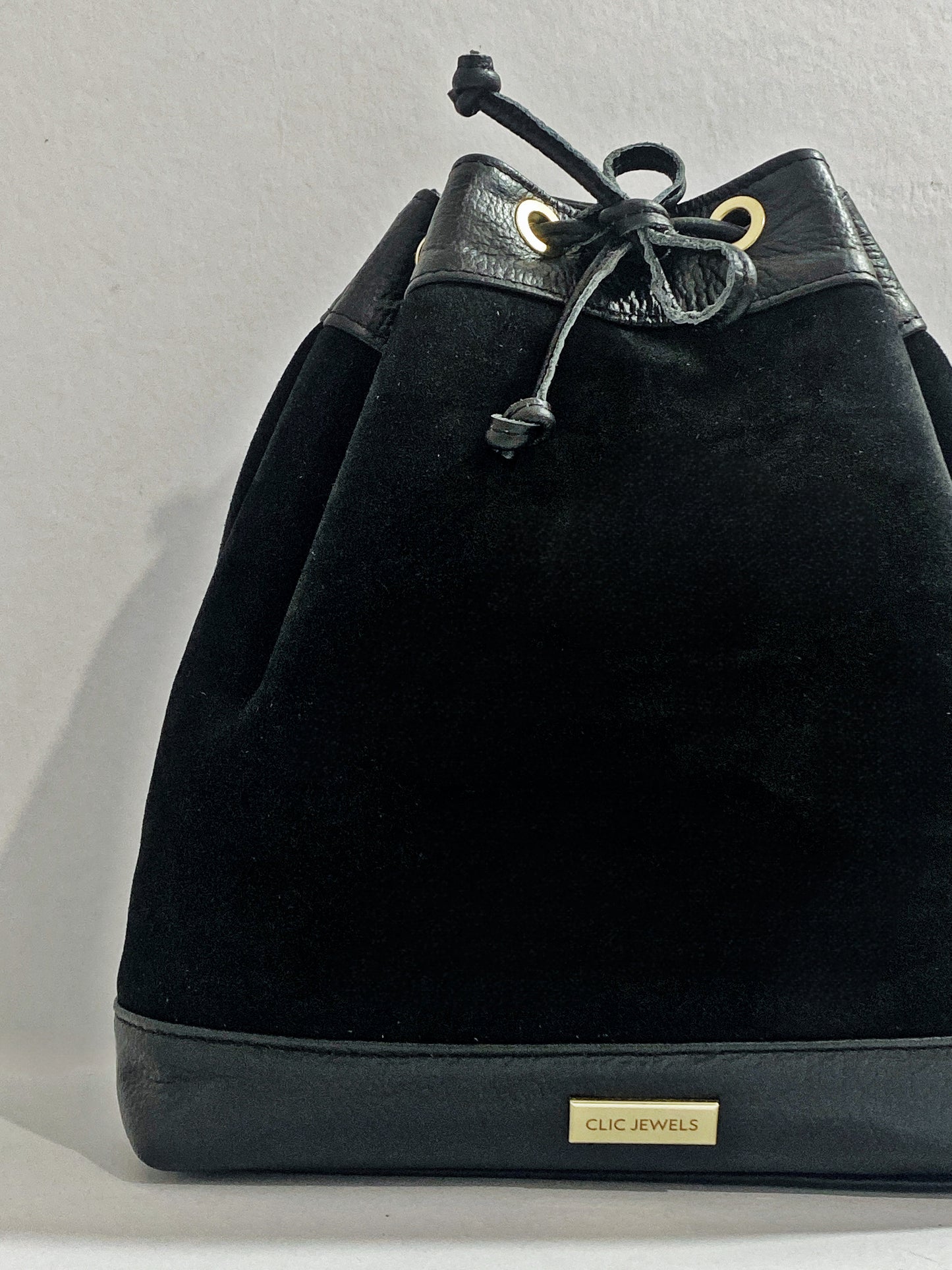 ZOE BACKPACK/BUCKETBAG (black dolaro genuine leather/black suede genuine leather)