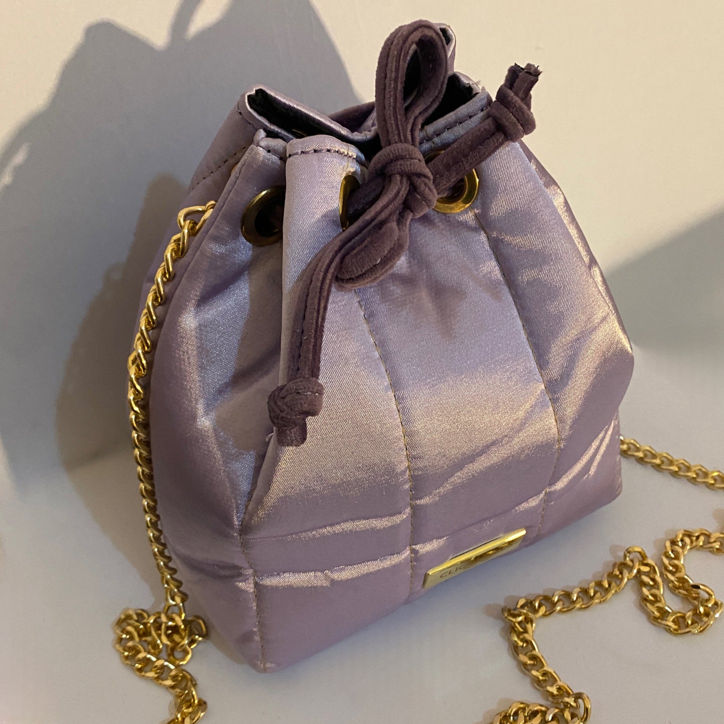SMALL BUCKETBAG (light purple satin fabric)