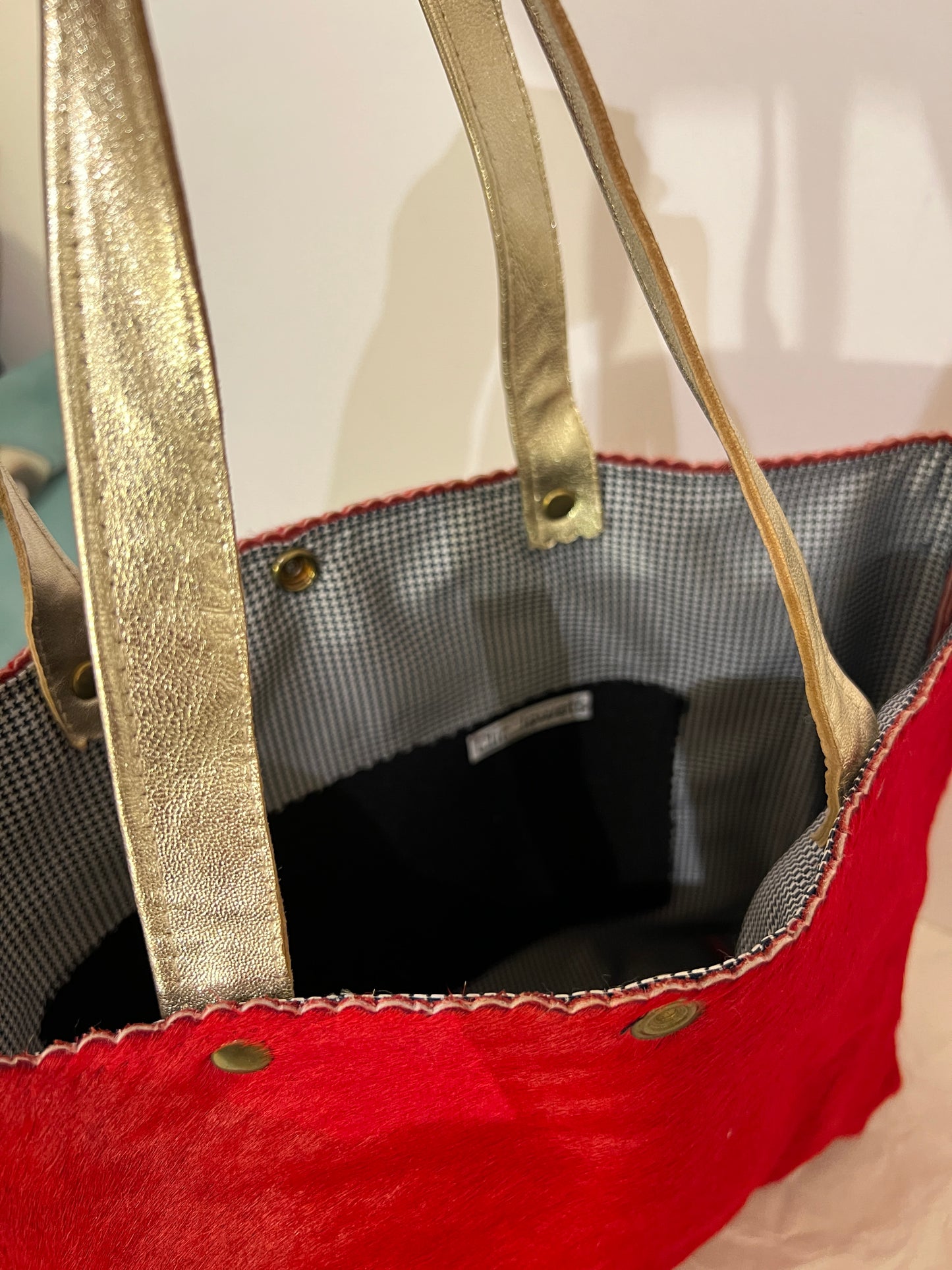 Medium totebag (red genuine leather ponyskin)