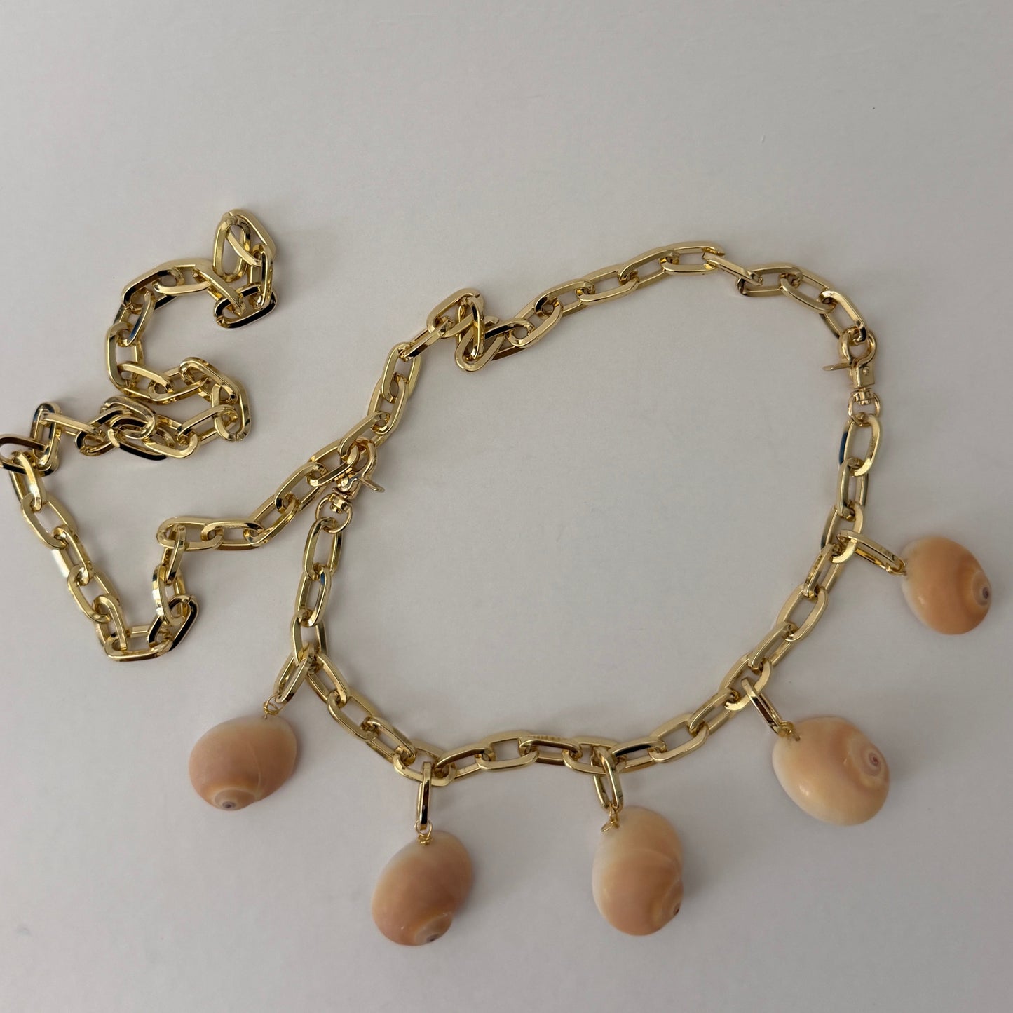 NATURAL SHELLS BELT/BAG CHARM