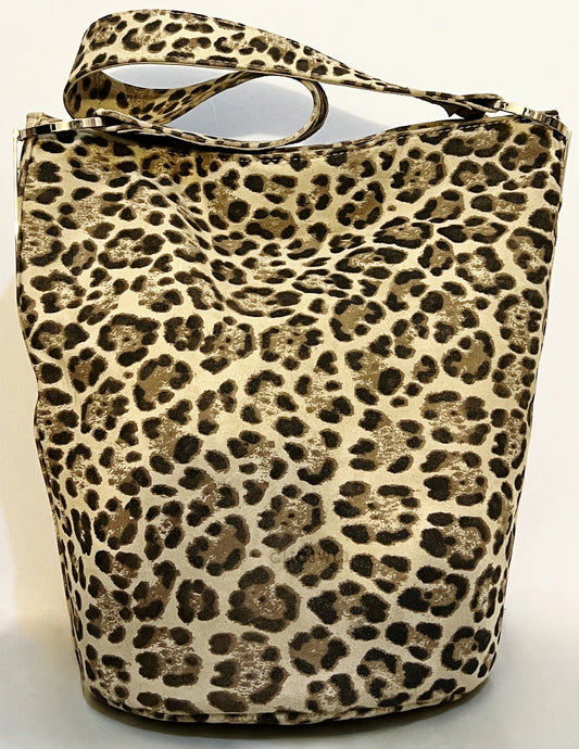 SANDRA BUCKETBAG (animal print suede genuine leather)