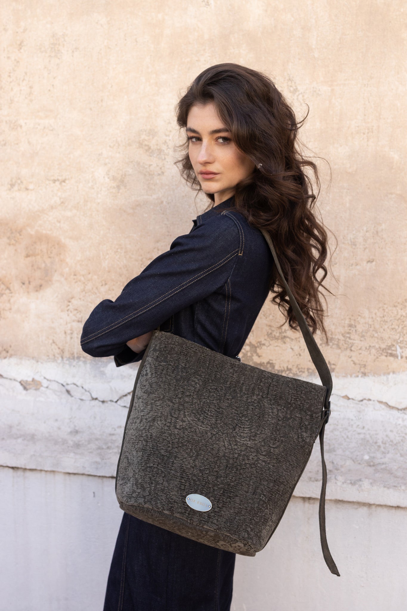 SANDRA BUCKETBAG (khaki boho fabric-dark green suede genuine leather details)