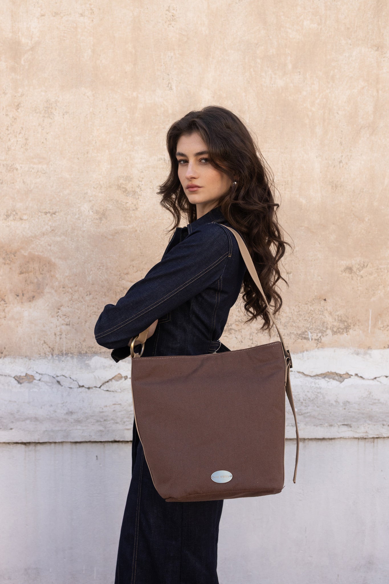 SANDRA BUCKETBAG (brown natural canvas-nude smooth genuine leather details)