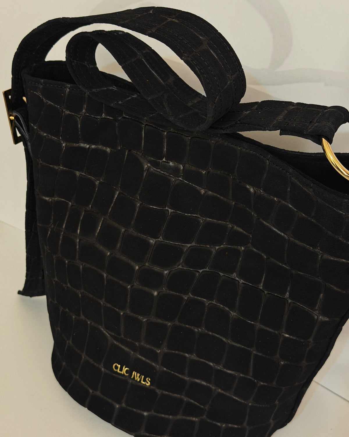 SANDRA BUCKETBAG (black croco suede genuine leather)