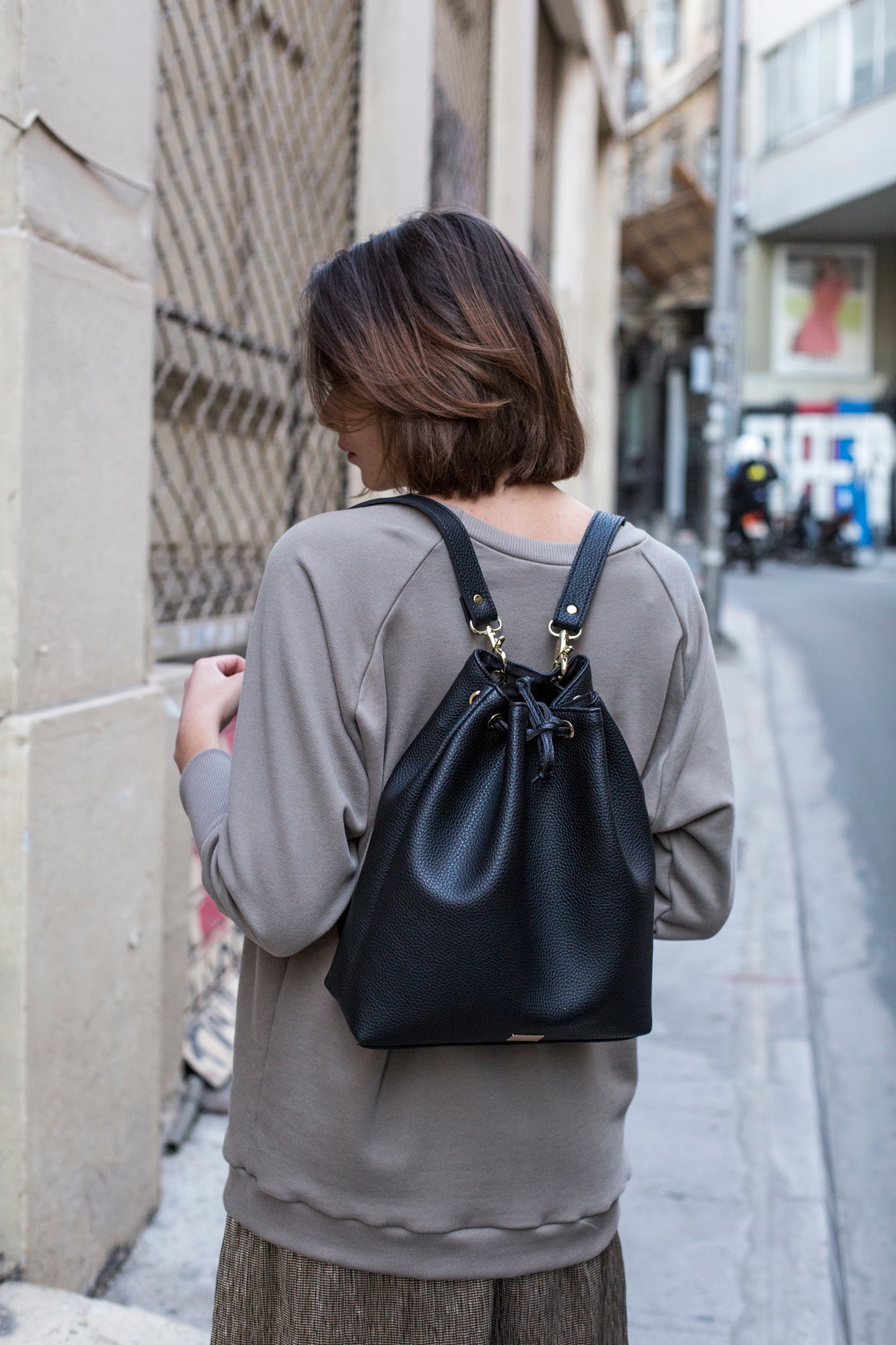 ZOE BACKPACK/BUCKETBAG (black dolaro genuine leather)