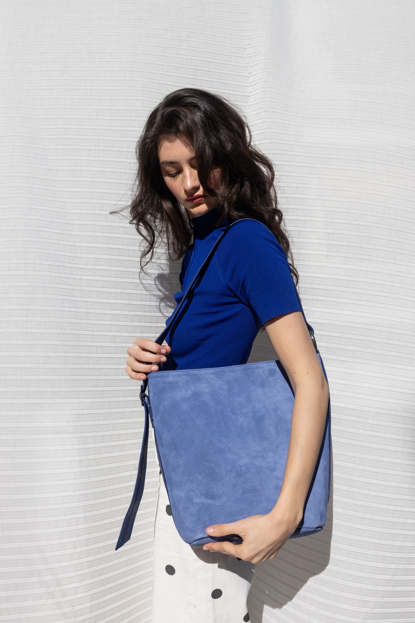 SANDRA BUCKETBAG (violet blue suede genuine leather)