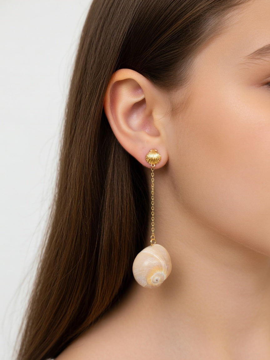 LONG NATURAL SHELL EARRINGS GOLD (ζευγάρι)