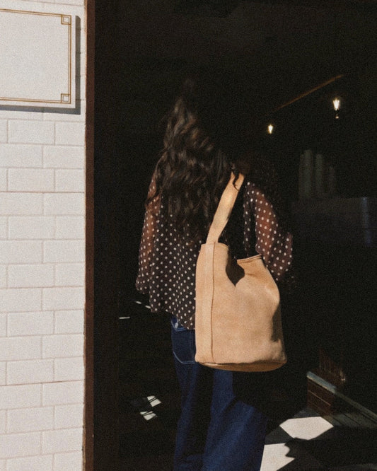 SANDRA BUCKETBAG (mocha suede genuine leather)