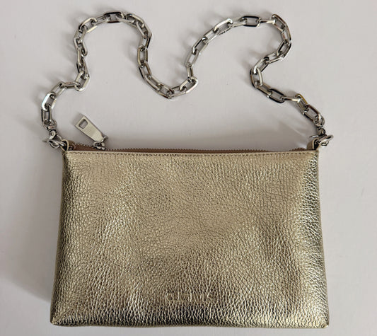 ZIPPER CLUTCH (platinum gold dolaro genuine leather)