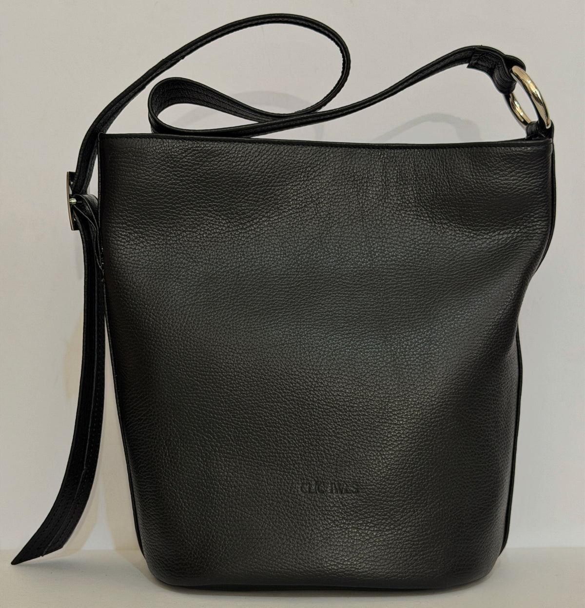 SANDRA BUCKETBAG (black dolaro genuine leather)