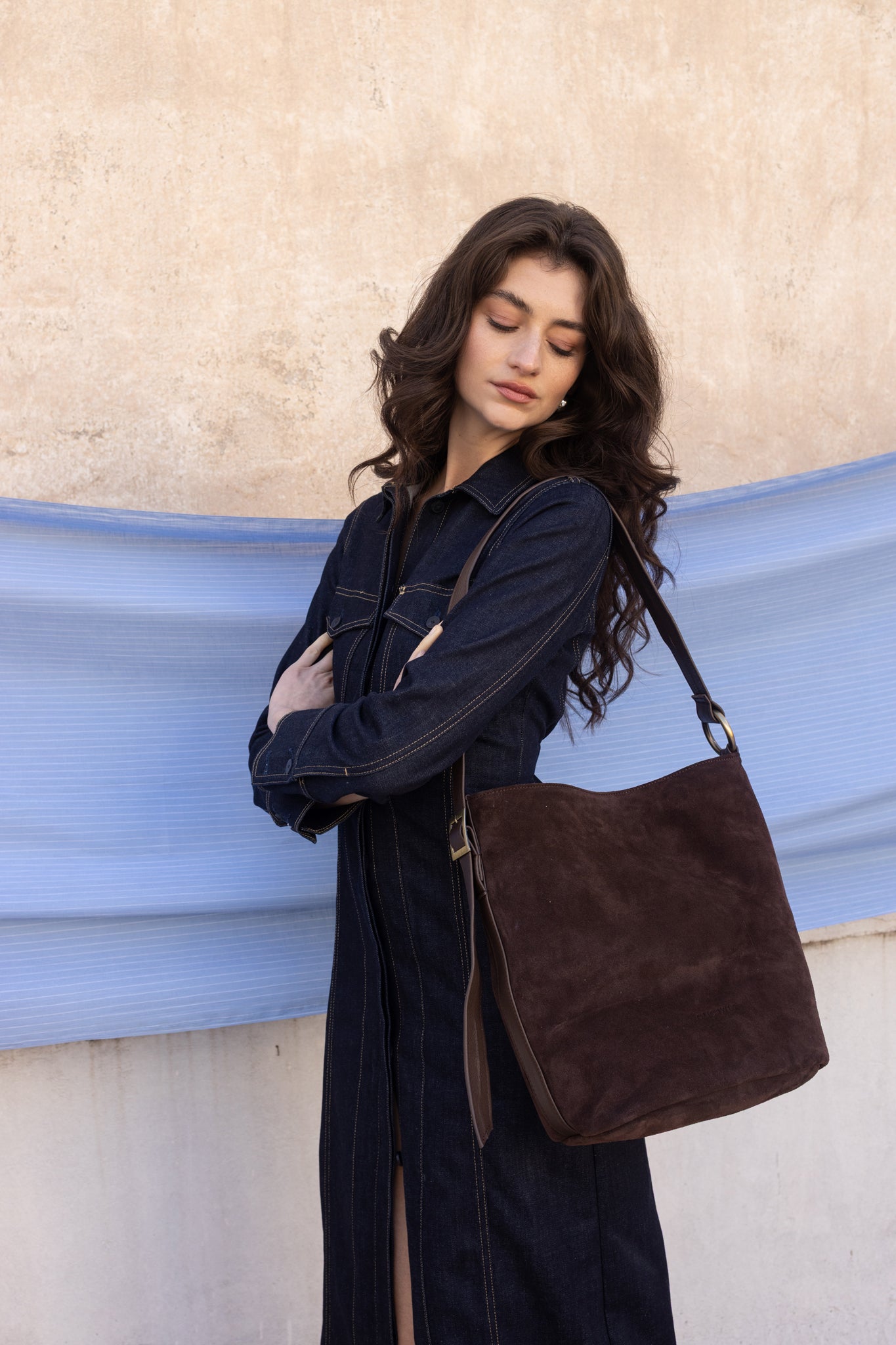 SANDRA BUCKETBAG (brown suede genuine leather)