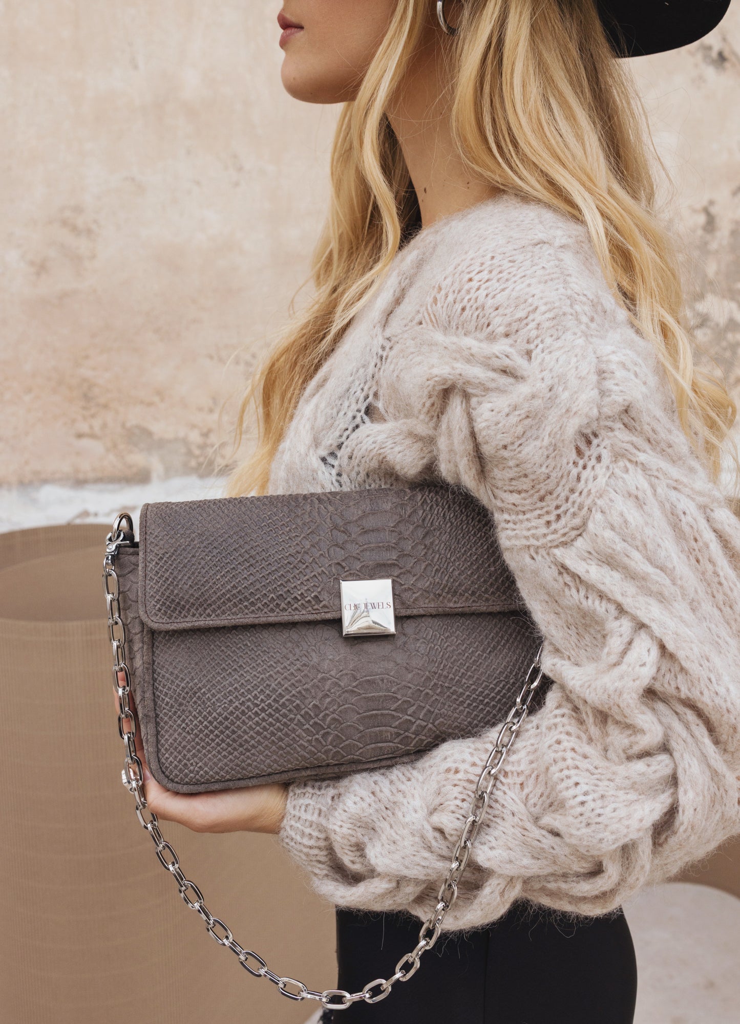 NEIRA MEDIUM (elephant grey python print genuine leather)