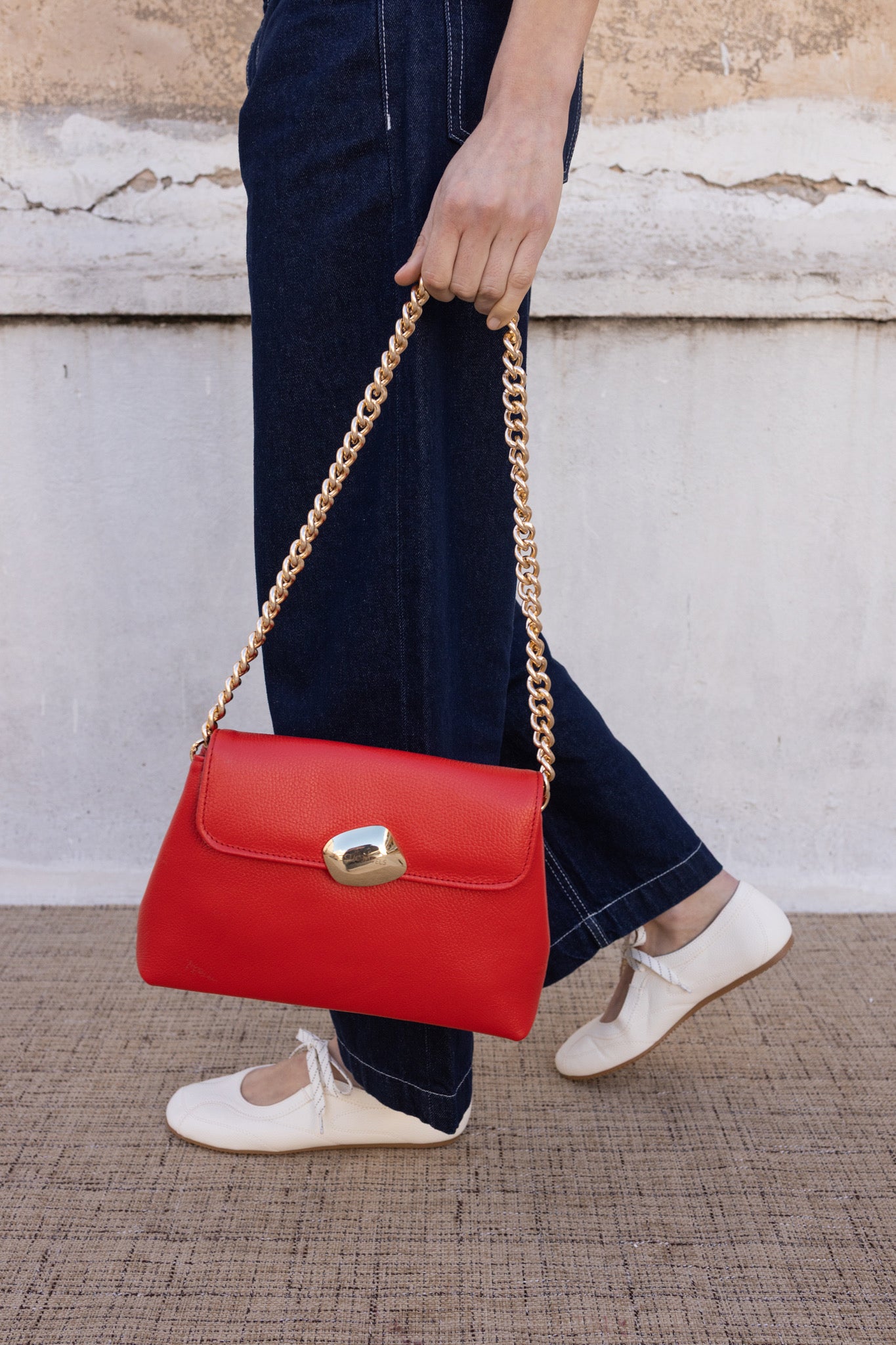 DONNA MEDIUM (red dolaro genuine leather)
