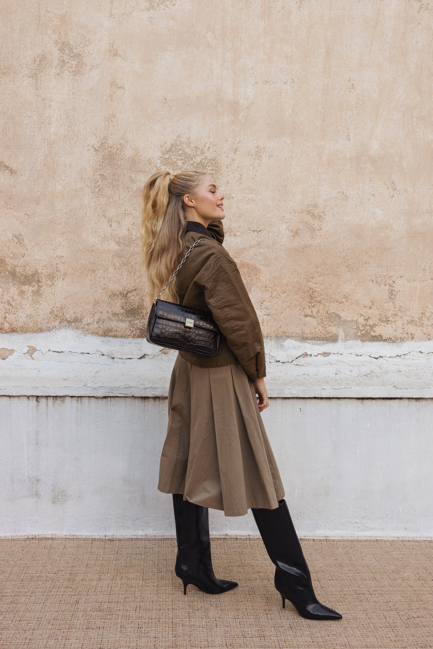 NEIRA MEDIUM (dark brown croco genuine leather)