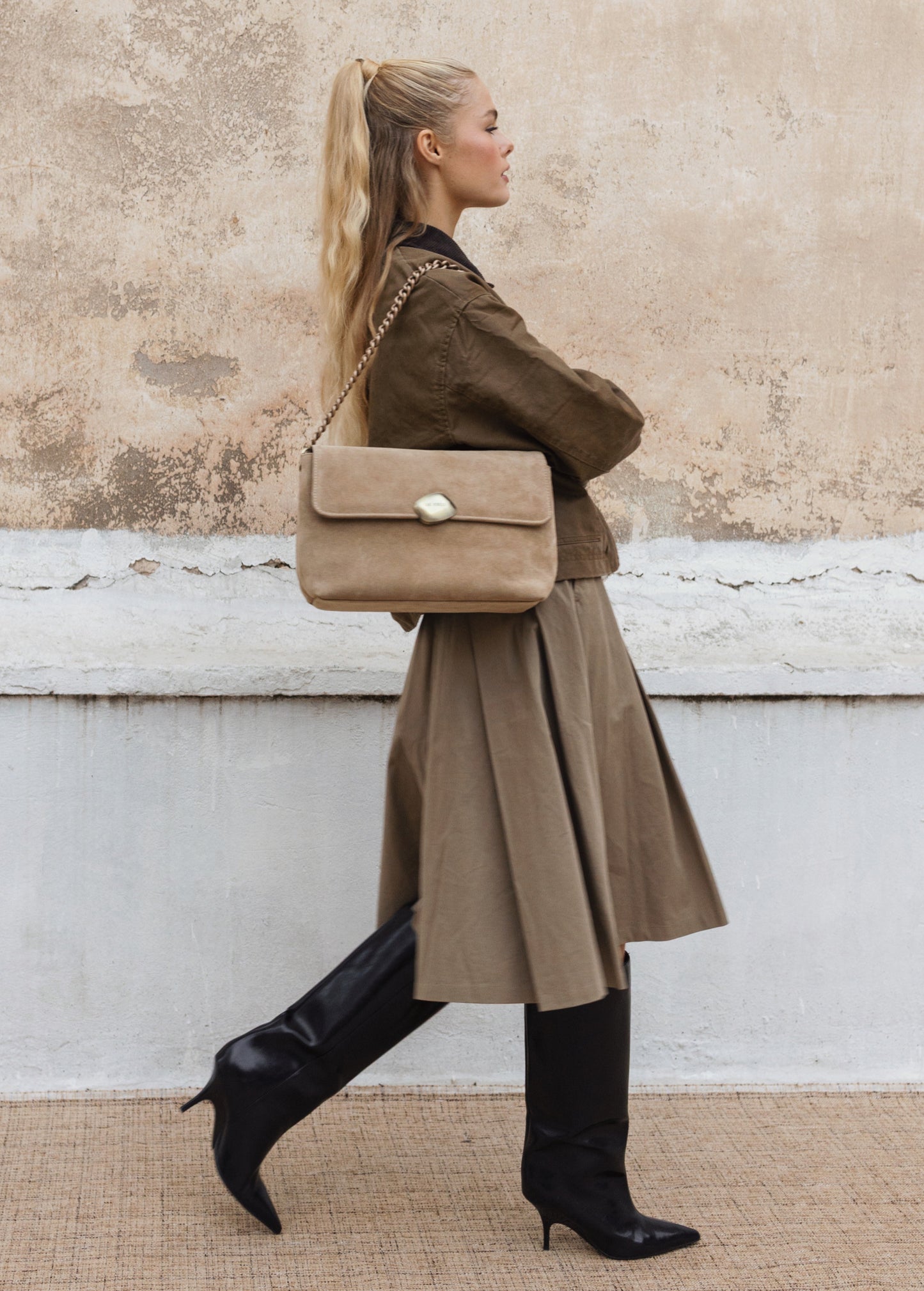 CIARA LARGE (sand suede genuine leather)