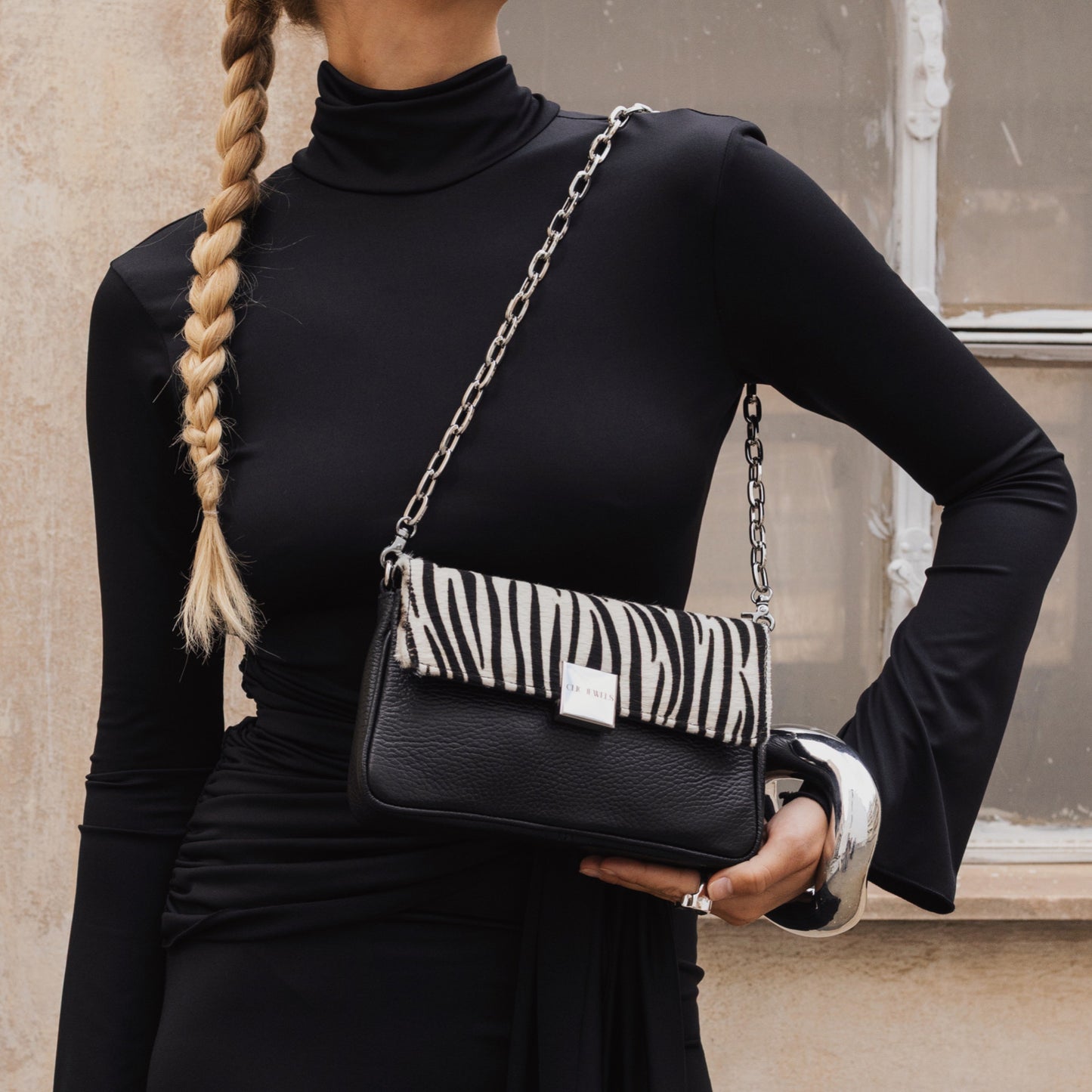NEIRA MINI (zebra ponyskin/black dolaro both genuine leather)